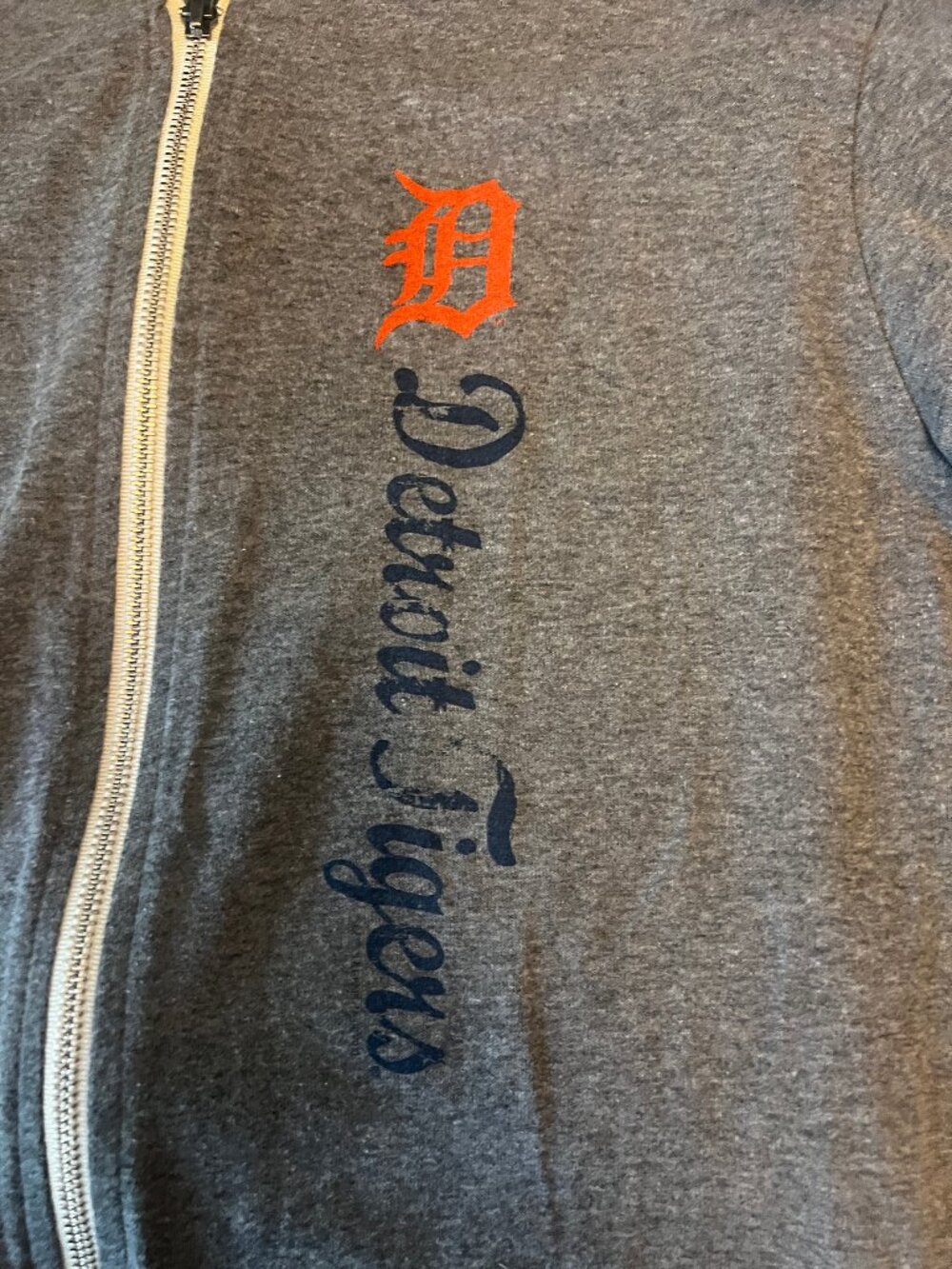 Detroit Tigers Zip Up Long Sleeve T-Shirt Size XL - Picture 2 of 4